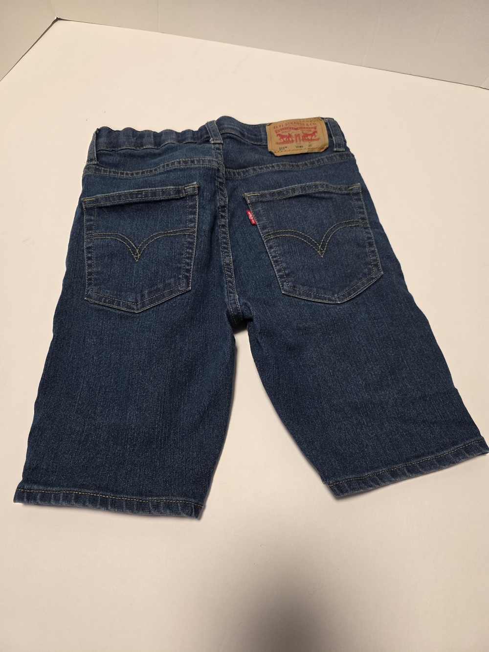 Levi's Boys Size 10 Dark Blue Denim Knee-Length Shorts - Picture 4 of 6